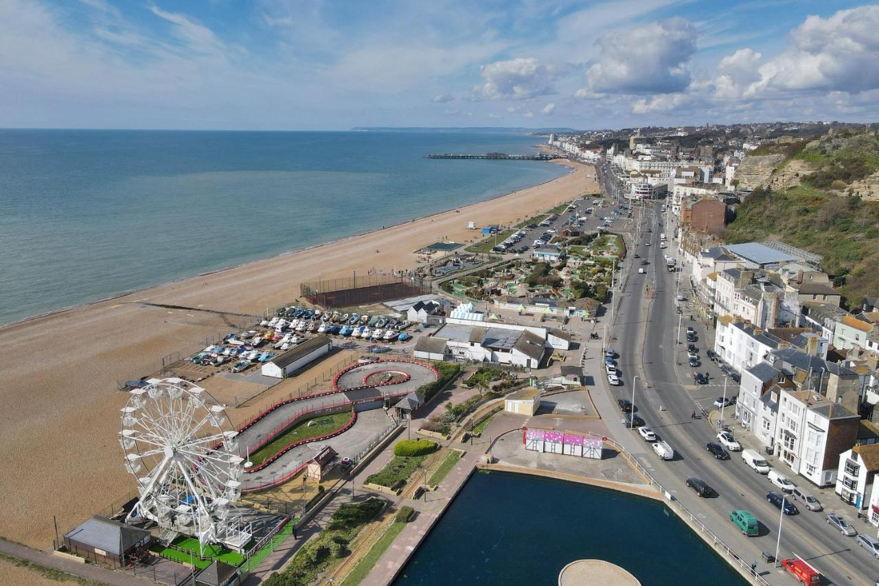 Master Accommodation Suite 9 Single Room With Roof Top Views Hastings Exterior photo