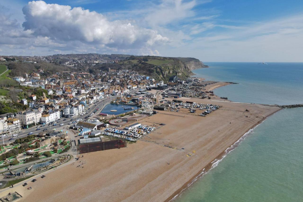 Master Accommodation Suite 9 Single Room With Roof Top Views Hastings Exterior photo